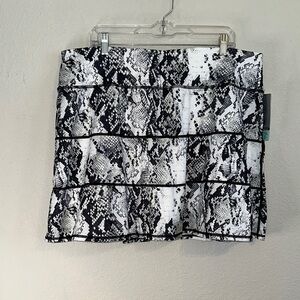 Ideology Black and White Skorts for‎ Active Comfort